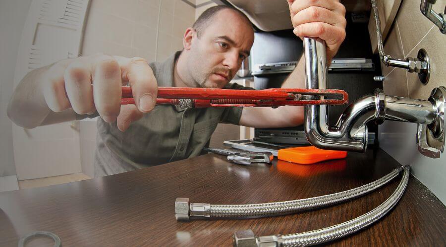 Professional expert plumbing services in Cranks, KY